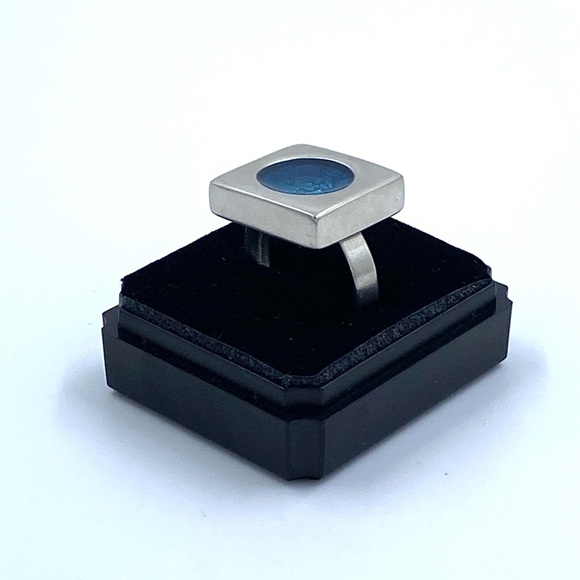 Hillestad Norwegian Silver and Glass Ring - Picture 2 of 4